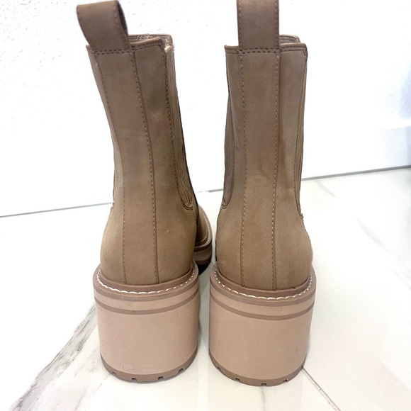 J. Crew Beige Ankle Boots Nubuck lug-sole heeled Chelsea booties 9.5 - Picture 7 of 9